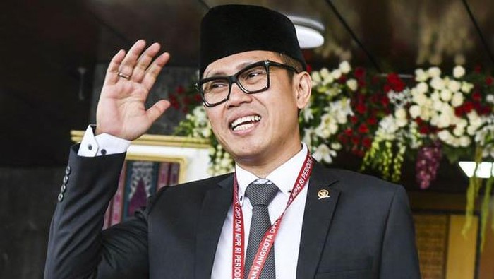 Dari Menteri ke Ketua DPW Jateng, Ini Kata PAN yang Bikin Heboh!