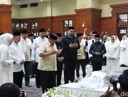 Dari TMII ke Penyiksaan: Prabowo Melayat Jenazah Eddie Nalapraya, Menyentuh Luka Sejarah