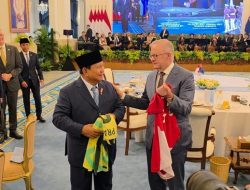 “Momen Prabowo Sopiri PM Australia: Buggy Car dan Pertukaran Jersey yang Heboh!”