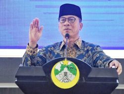 Warga Serang Bersatu, Bersihkan Sampah Bareng Pak Menteri! Yuk, Gotong Royong!