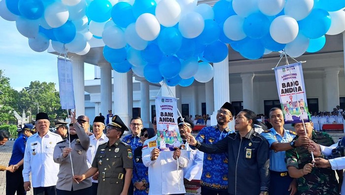 Gubernur Banten Perluas Akses dengan Program 'Bang Andra'