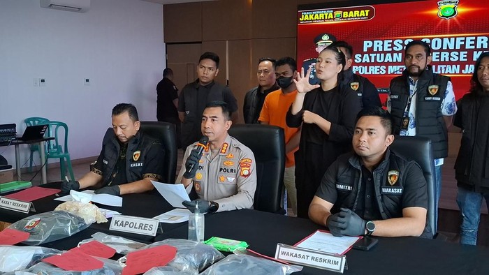 Motif Pria di Jakbar Bunuh Kerabat Sendiri Dipicu Perselingkuhan - Update 1