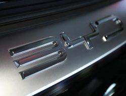 “Penjualan Jeblok Dialami Hampir Semua Pabrikan Mobil di RI, Ini Merek yang Malah Meningkat!”