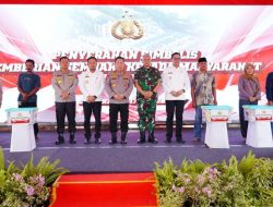 **Kapolri Berikan Bansos dan Sumur Bor, Jenderal Sigit Teguhkan Komitmen Polri untuk Masyarakat Samarinda**