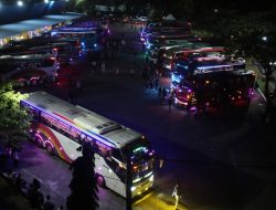 Pentingnya Mengetahui Bus Berstiker Merah: Jangan Naik, Ini Alasannya!