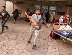 Israel Teruskan Serangan Brutal di Gaza, Dunia Berteriak Protes