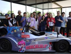 “Mobil sebagai Kanvas: Seni yang Melaju di Pergelaran Ini”