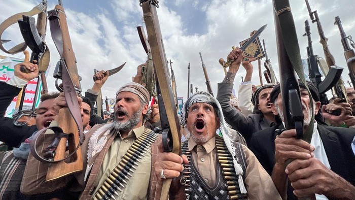 **Panas! Houthi Tembakkan Rudal Balistik ke Israel, Sirene Berbunyi di Berbagai Daerah**