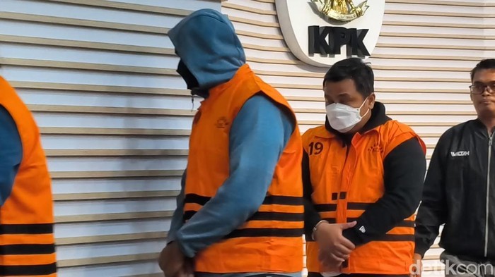 Kadis PUPR Sumut Dapat Jatah Rp 8 M dari Perusahaan Pemenang Proyek Jalan - Update 1