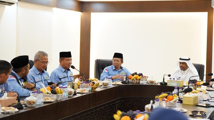 Wamen Haji Saudi Puji PPIH atas Tantangan Haji 2025