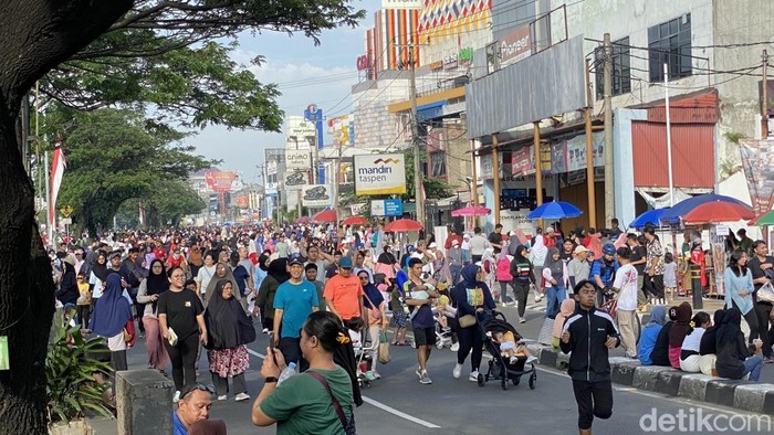 CFD Bundaran HI Ditutup, Warga Jakarta Berbondong-Bondong ke Depok!