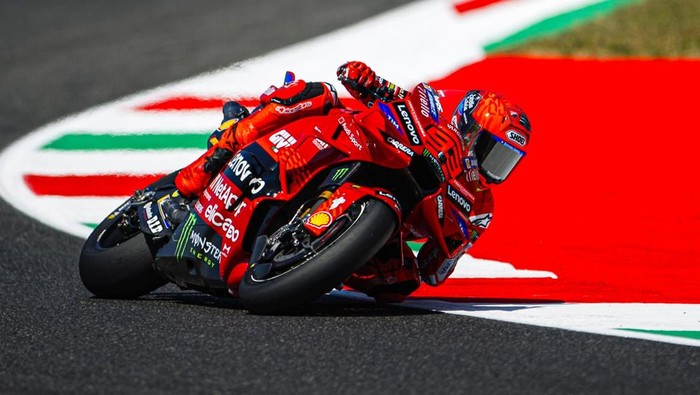 Hasil MotoGP Belanda 2025: Marquez Juara, Bezz Kedua, Pecco Ketiga - Update 2