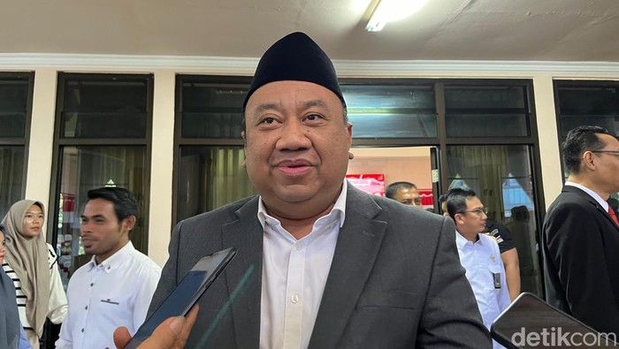 **Komisi X DPR Desak Investigasi Jaringan Joki di Seleksi UI, Ancam Kredibilitas Pendidikan**