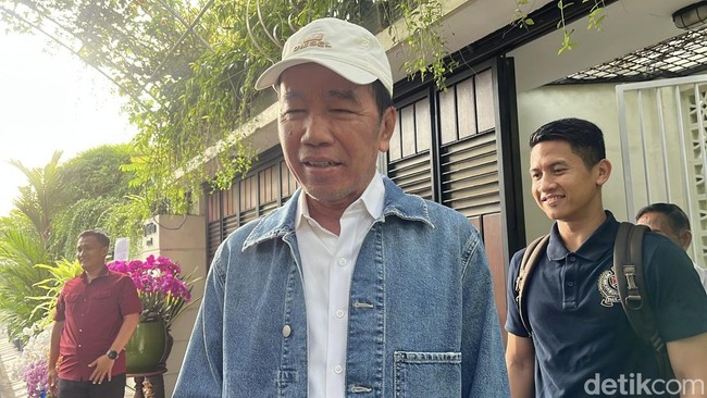 [Kabar Jokowi Kritis Ditepis, Relawan Tegaskan Hoaks dari Para Pembenci]