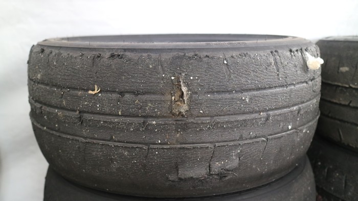 **Kondisi Ban Potenza RE-71 RS Setelah Melahap Balapan: Begini Penampakannya**