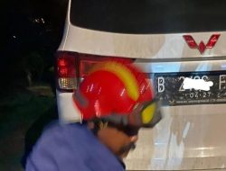 Mobil Tragedi di Puncak Bogor: Damkar Teguh Evakuasi di Tengah Kebakaran!
