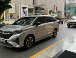 Mobil Depan-Belakang Seperti Daihatsu Xenia dengan Logo Berbeda: Kenali Moderator Berbagai Spesifikasi