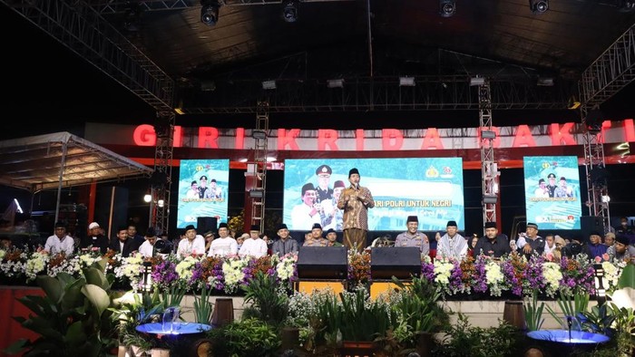 Doa Lintas Agama Bersama Warga Meriahkan HUT Bhayangkara ke-79