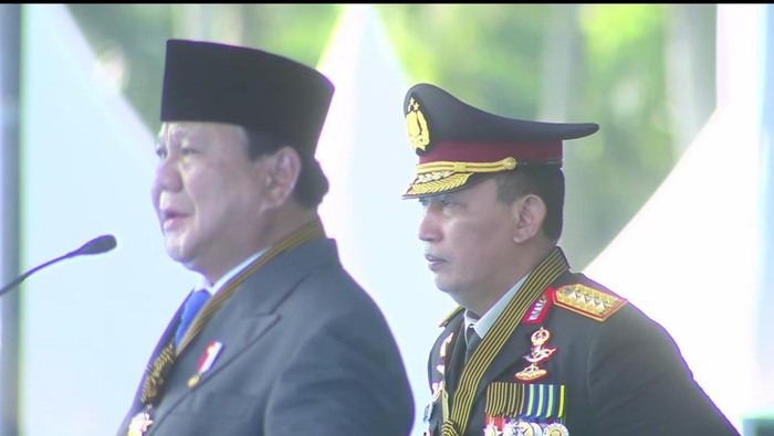 Geger! Prabowo Beri Penghargaan Kapolri, Polri Tunjukkan Prestasi Besar