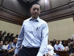 **Tom Lembong: “Sampai Saat Ini Saya Belum Temukan Kesalahan Saya” – Apakah Ini Pertanda atau Peringatan?**