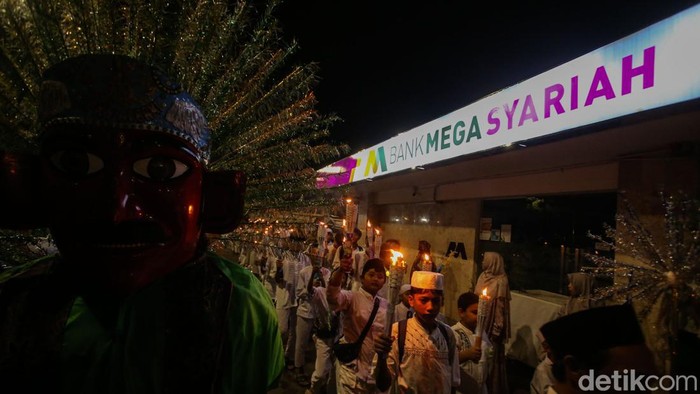 [ Jakarta Muharram Festival Sabtu 5 Juli, Lalin Sejumlah Jalan Akan Dialihkan ]