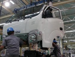 “Isuzu Traga Edisi Terbatas Rilis di GIIAS 2025, Cuma Ada 50 Unit! Inilah Mobil yang Wajib Kamu Tonton!”