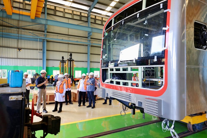 **INKA Banyuwangi Rekrut Ratusan Pekerja, Target 250 Gerbong Tahun Depan**