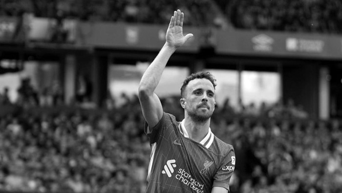 Apa yang Terjadi dengan Diogo Jota? Ban Mobilnya Diduga Pecah saat Mau Nyalip, Tragedi Mengerikan!