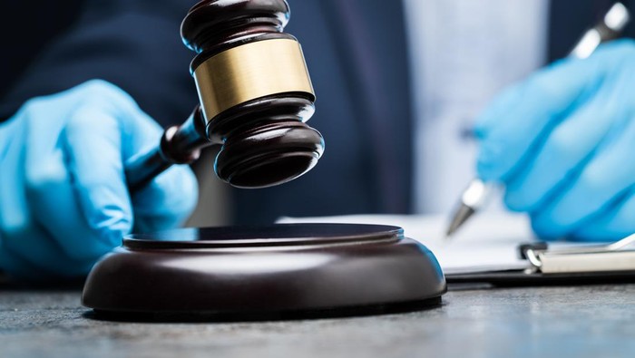 Jawa Pos Buka Suara: Gugatan Dahlan Iskan di PN Surabaya, Polemik yang Mengguncang!