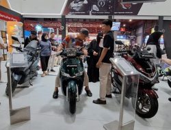 **Honda Stylo 160, Skutik yang Bikin Jatuh Hati di Jakarta Fair 2025**