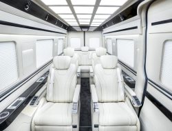 Mewah! Transformasi Interior Mercedes-Benz Sprinter Menjadi Kabin Jet Pribadi yang Mempesona