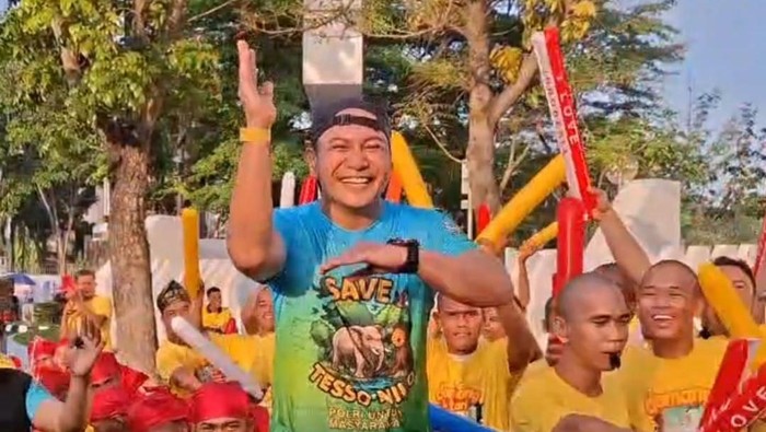 Kapolda Riau Ikut Tren Aura Farming Pacu Jalur: Budaya Lokal Harus Dijaga - Update 1